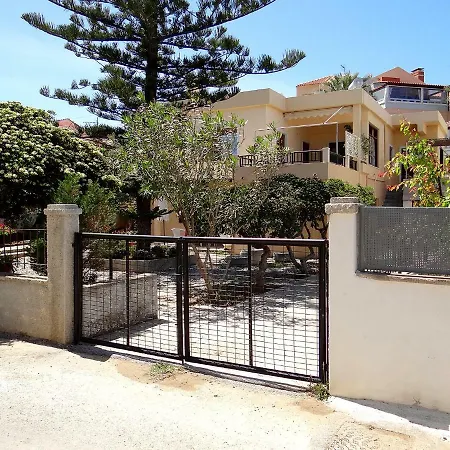 By The Sea Apartment *