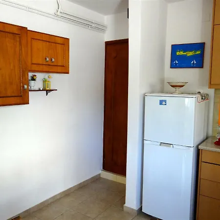 Apartment By The Sea *